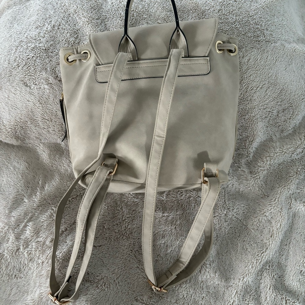 Grey Backpack - Picture 2 of 3